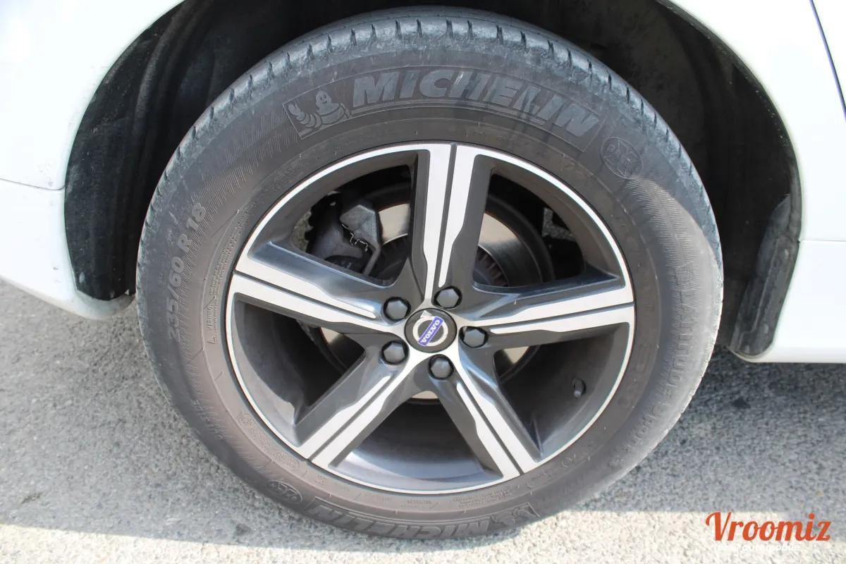 Volvo Xc60 2.0 D4 190 R-DESIGN GEARTRONIC BVA - Garantie 12 Mois