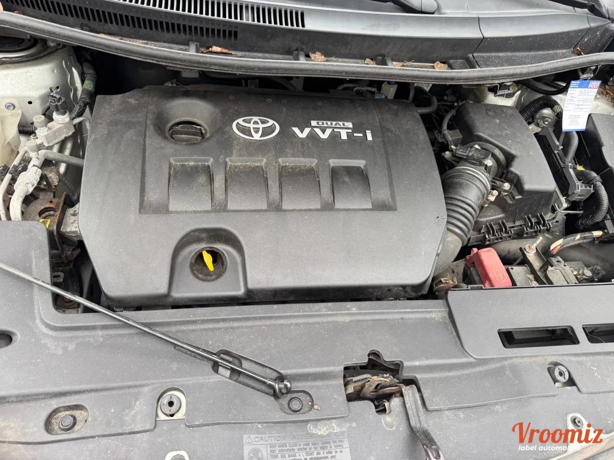 TOYOTA AURIS 1.6i SOL BVA