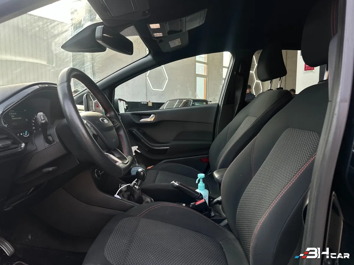 Ford Fiesta - photo 13