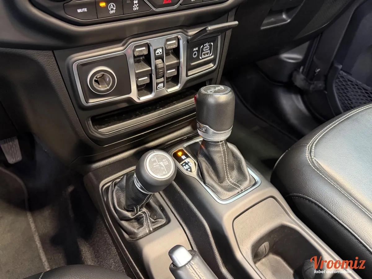 Jeep Wrangler 2.0 T 270 UNLIMITED SAHARA AWD BVA