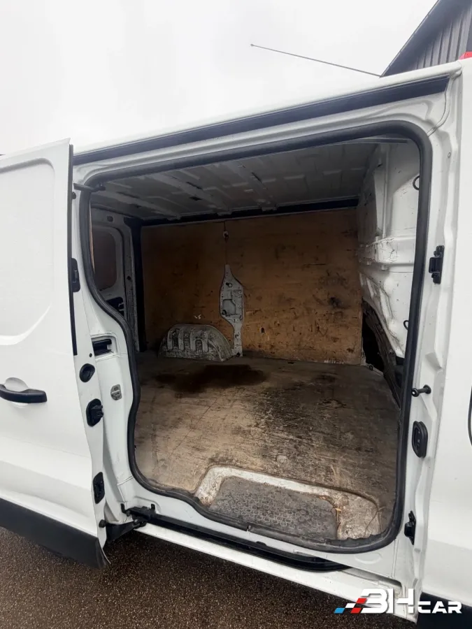 Renault Trafic Vu - photo 6