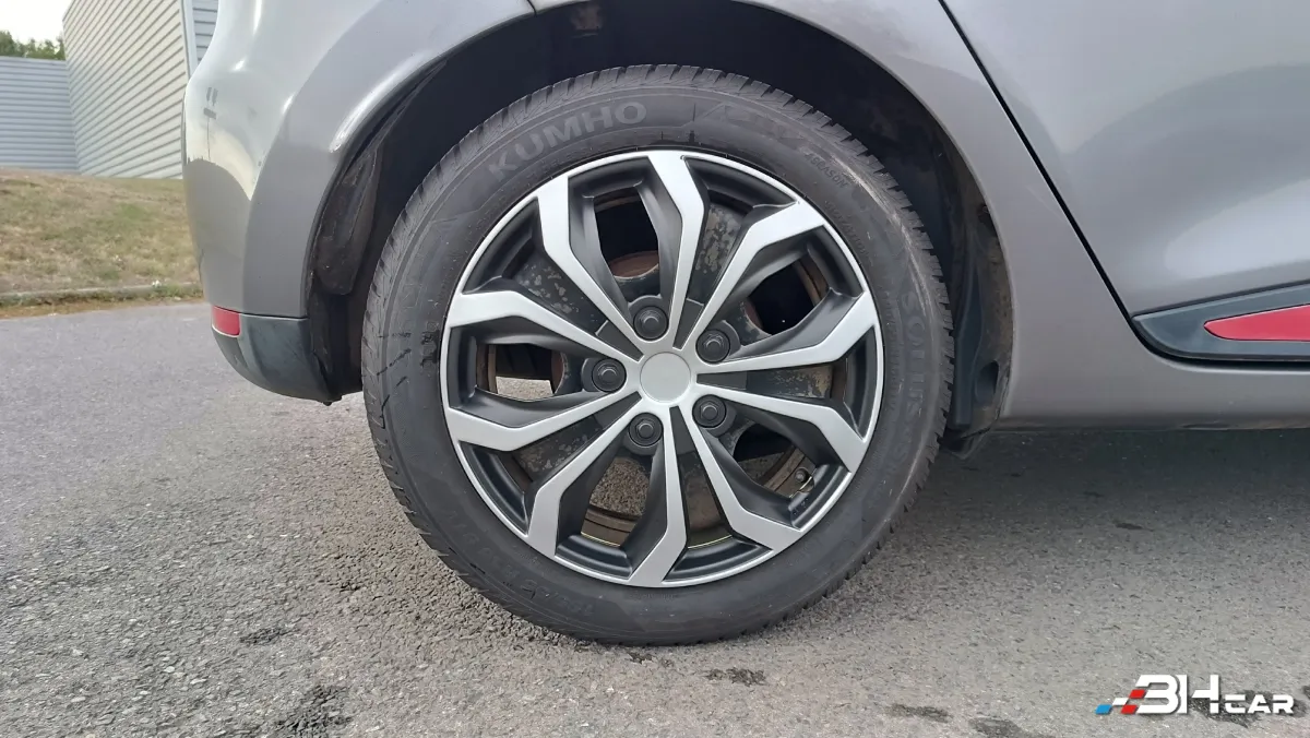 Renault Clio - photo 8