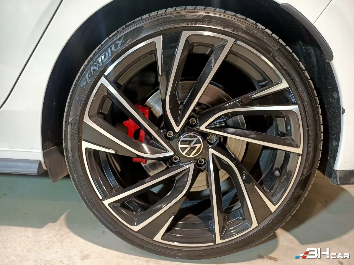 Volkswagen Golf - photo 28