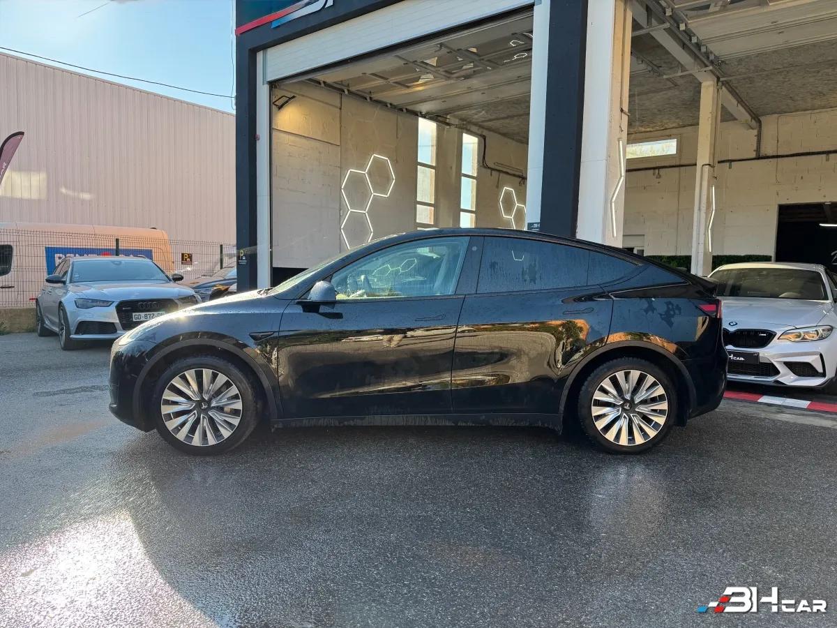 Aperçu indisponible de Tesla Model-y