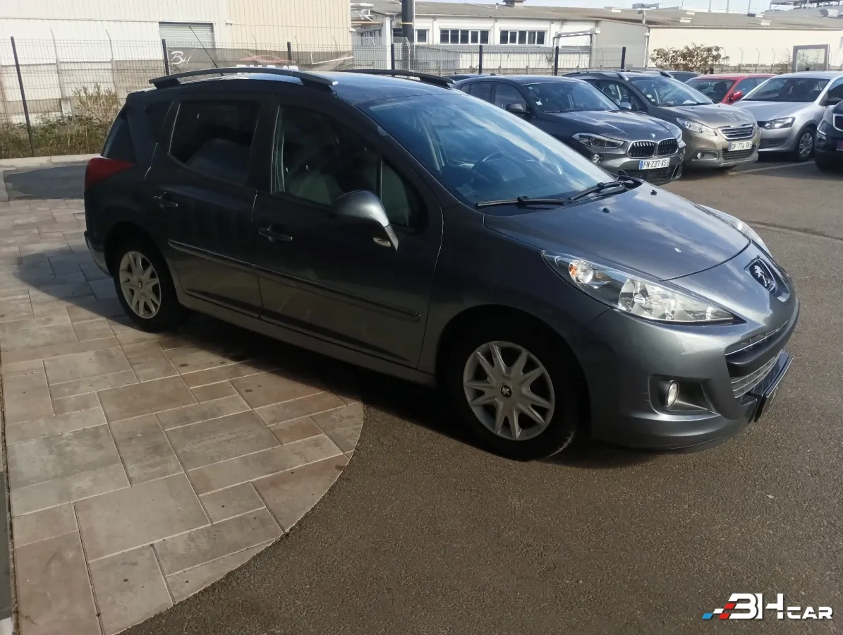 Peugeot 207 - photo 7