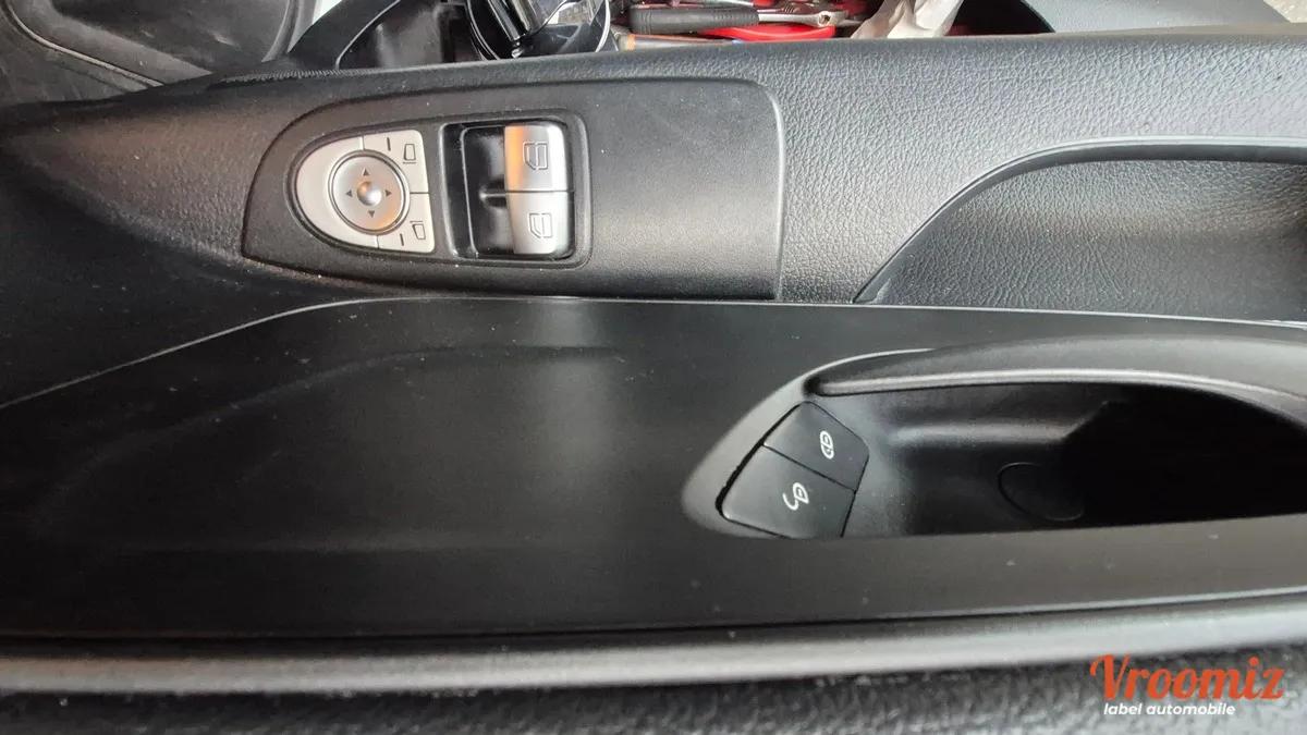 Mercedes Vito 