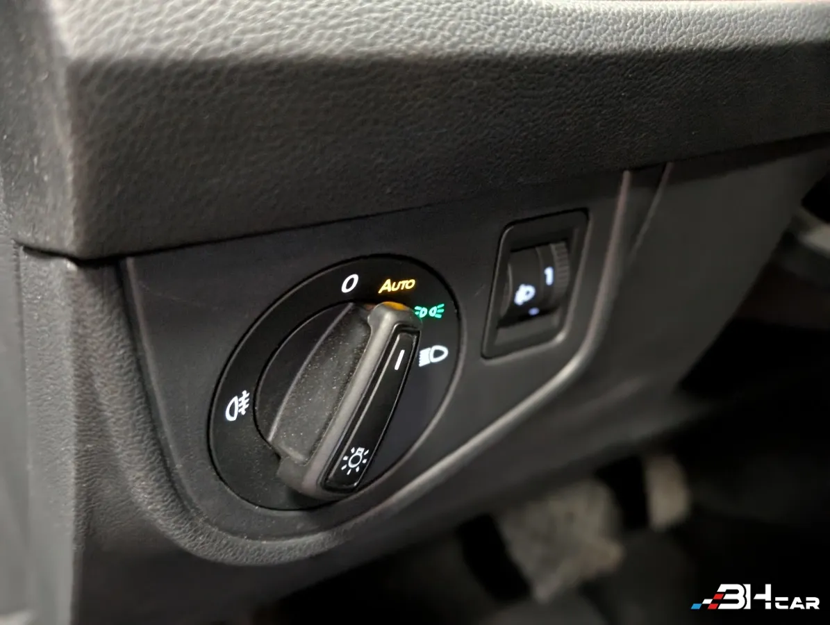 Volkswagen Taigo - photo 25