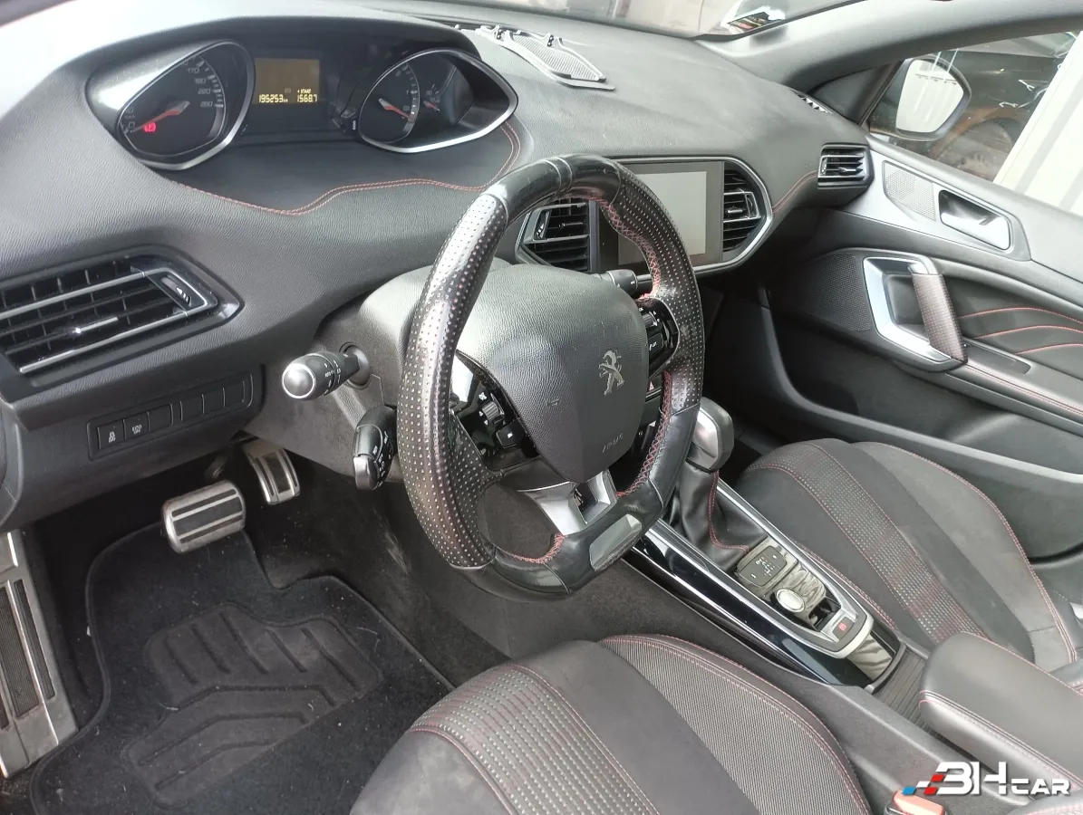 Peugeot 308 - photo 14