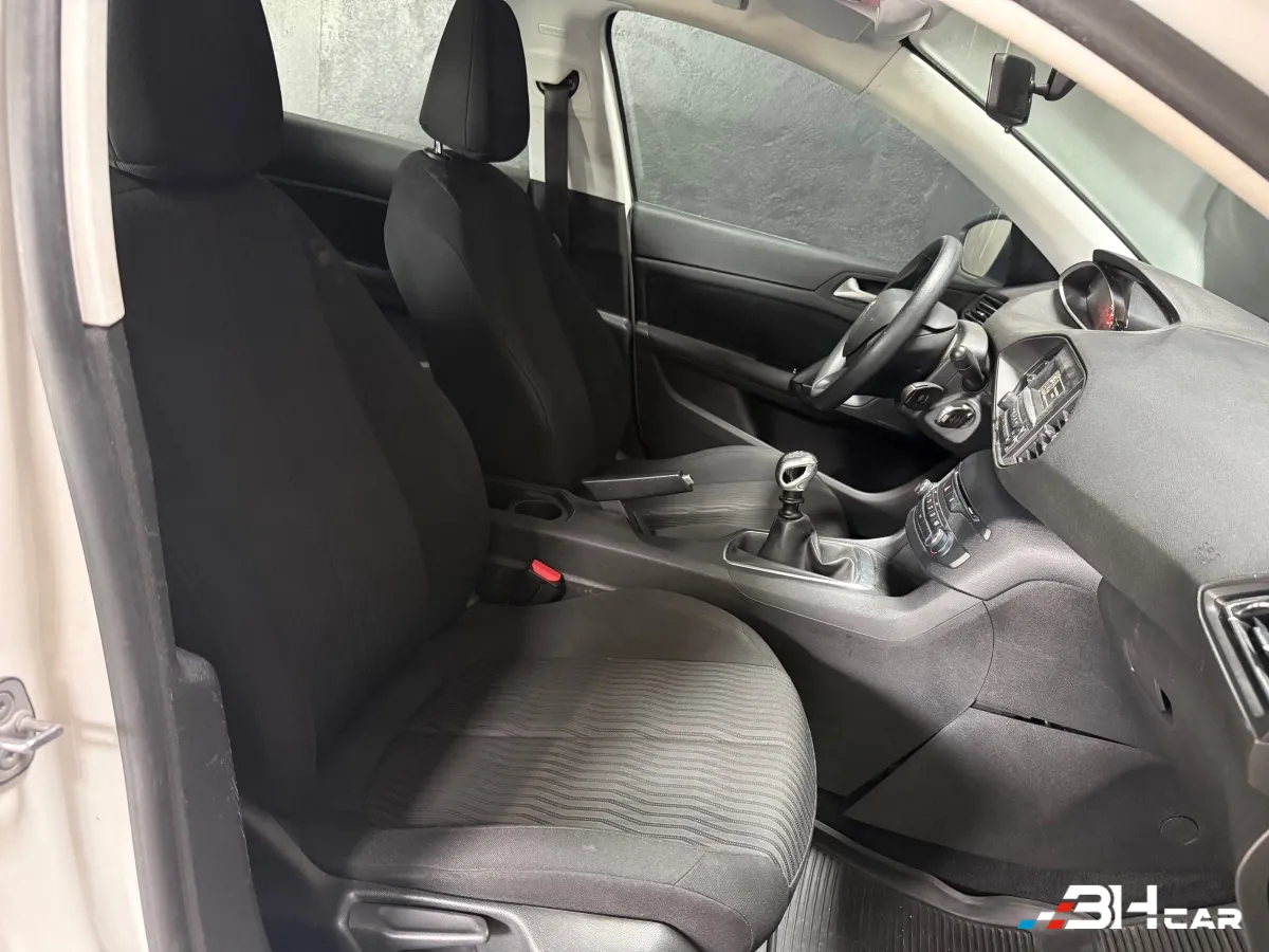 Peugeot 308 - photo 13