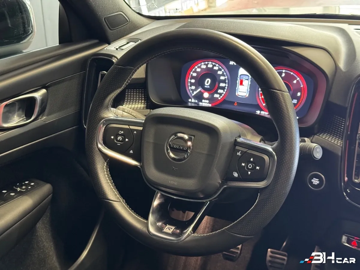 Volvo Xc40 - photo 7
