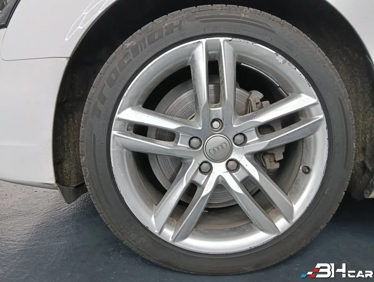 Audi A4 - photo 27