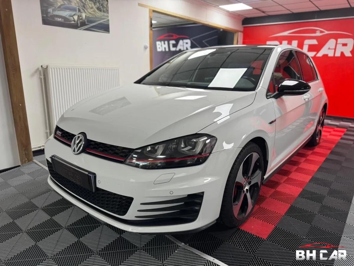 Image: Volkswagen Golf 2.0 TSI 230 BLUEMOTION GTI PERFORMANCE DSG BVA