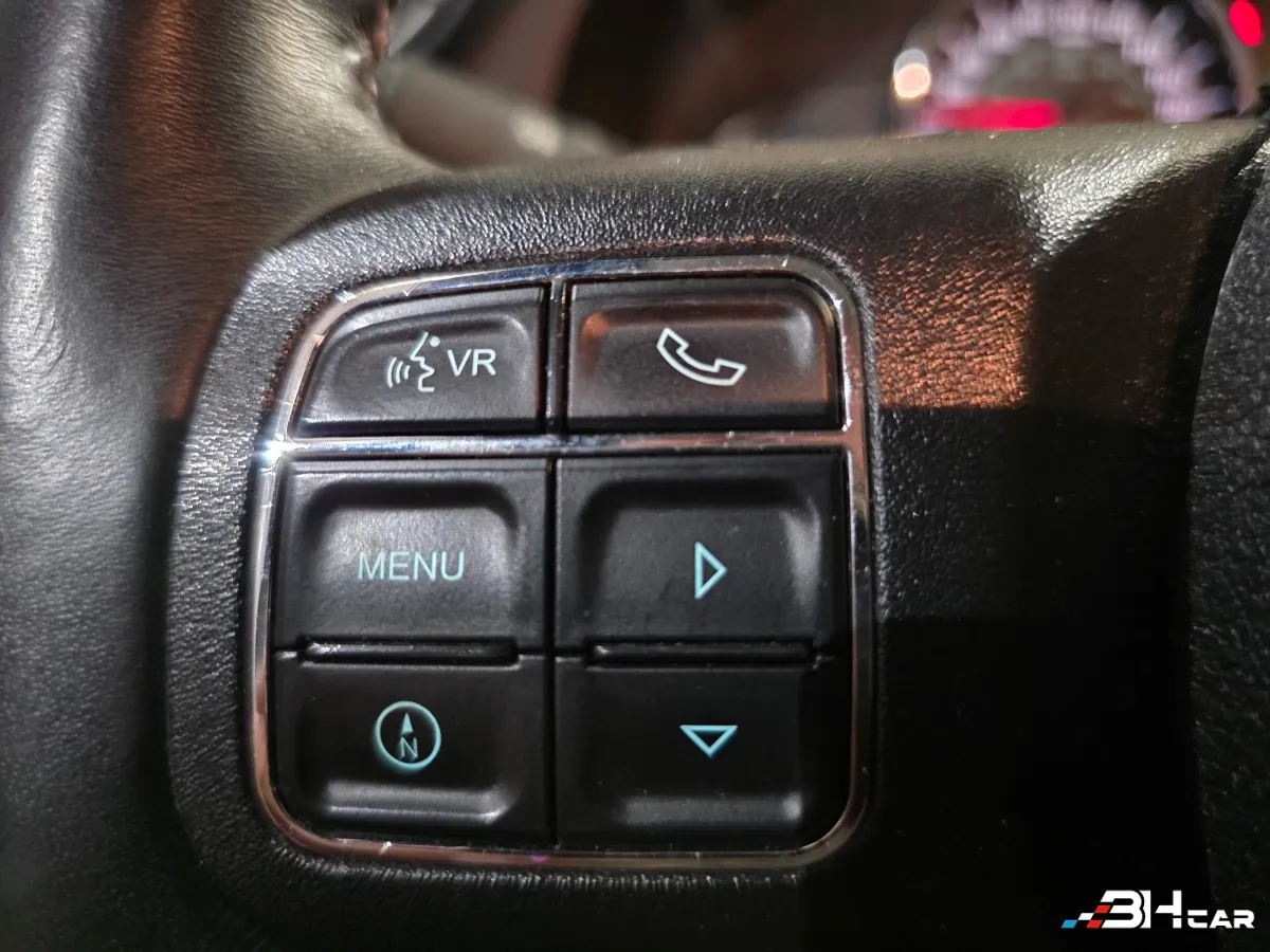 Jeep Wrangler - photo 18