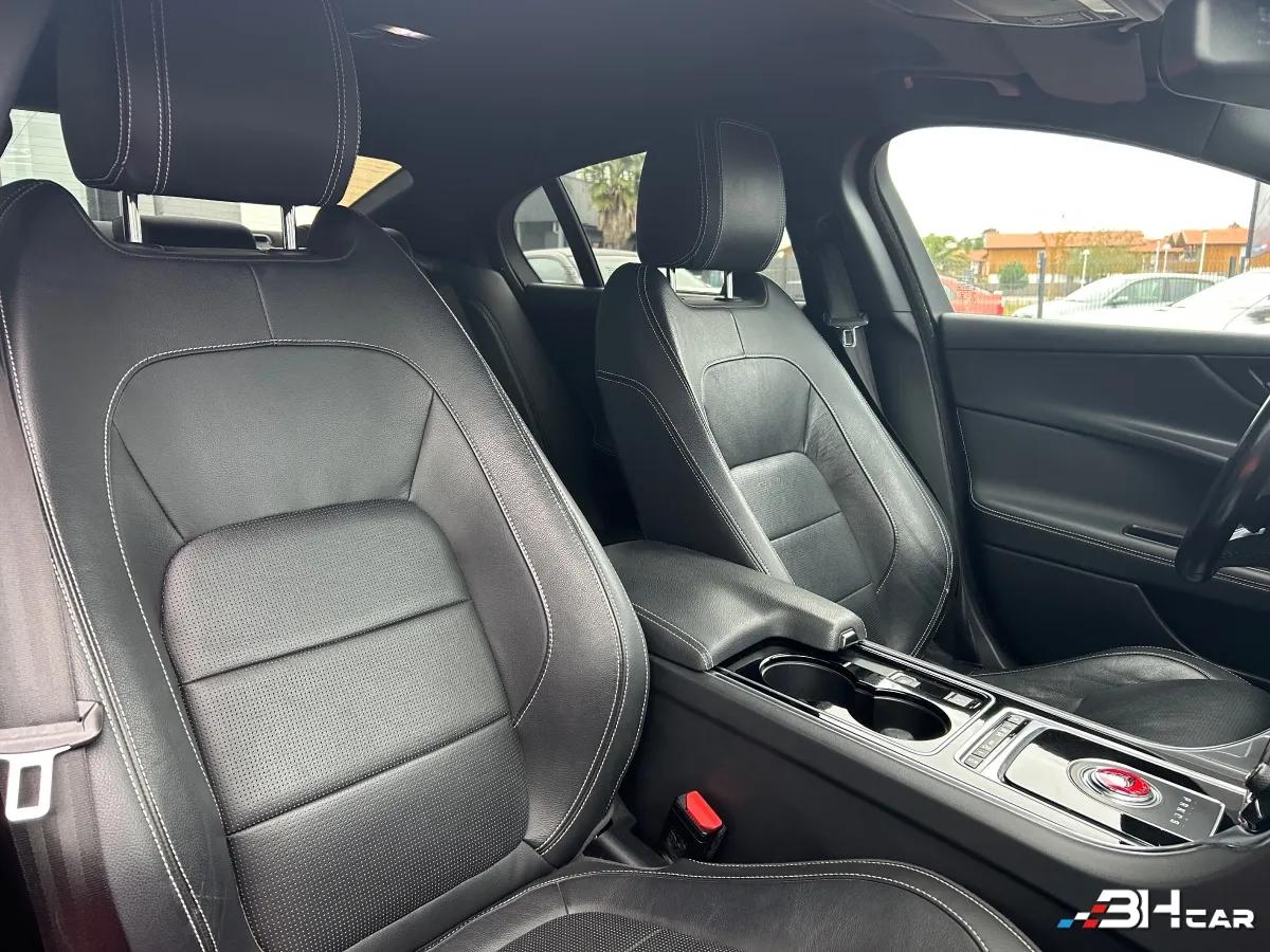 Aperçu indisponible de Jaguar XE