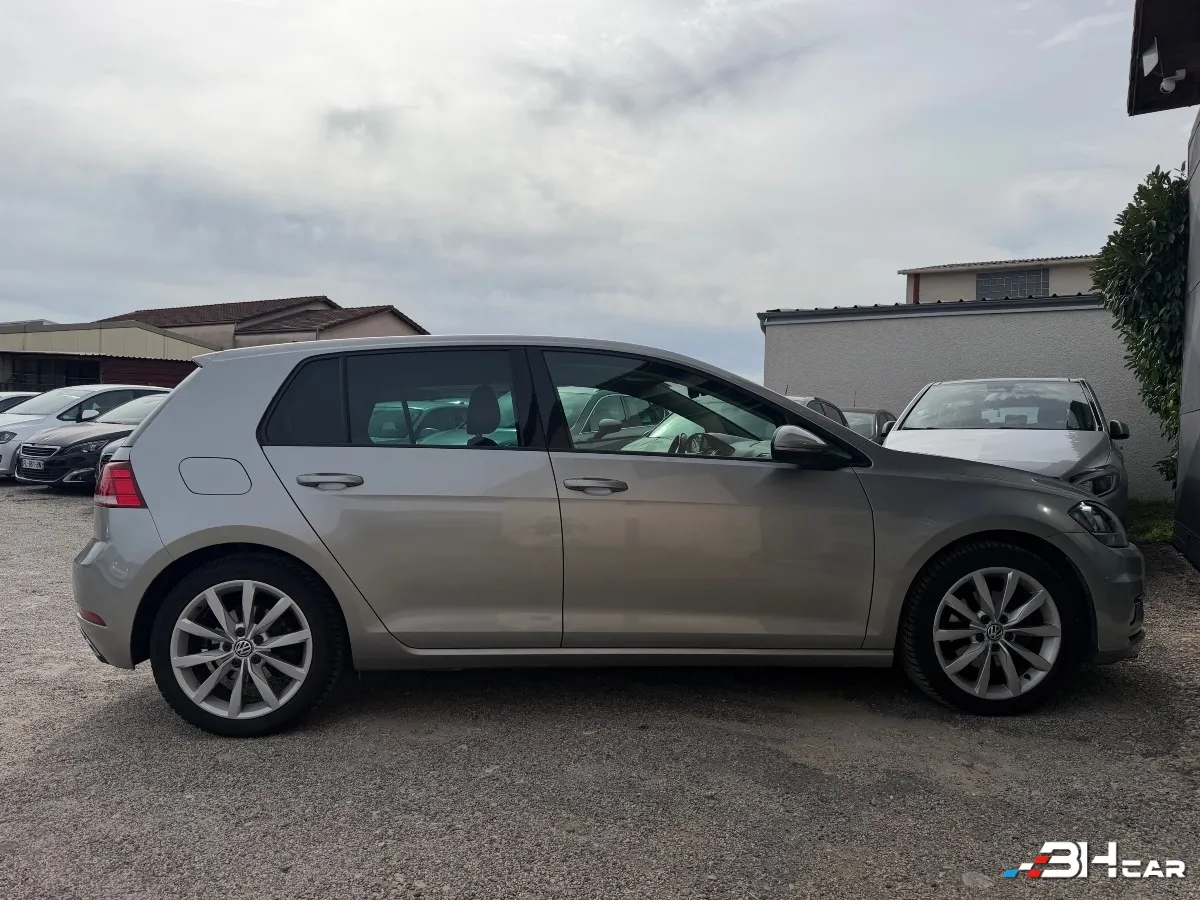 Volkswagen Golf - photo 7