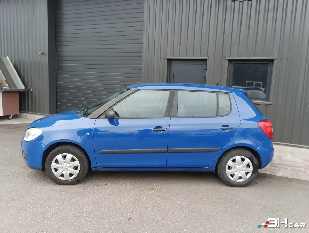 Skoda Fabia - photo 2