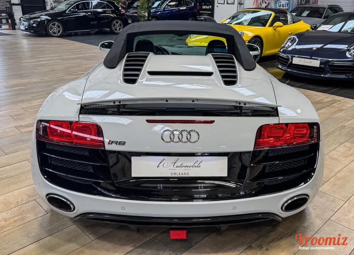 Audi R8 