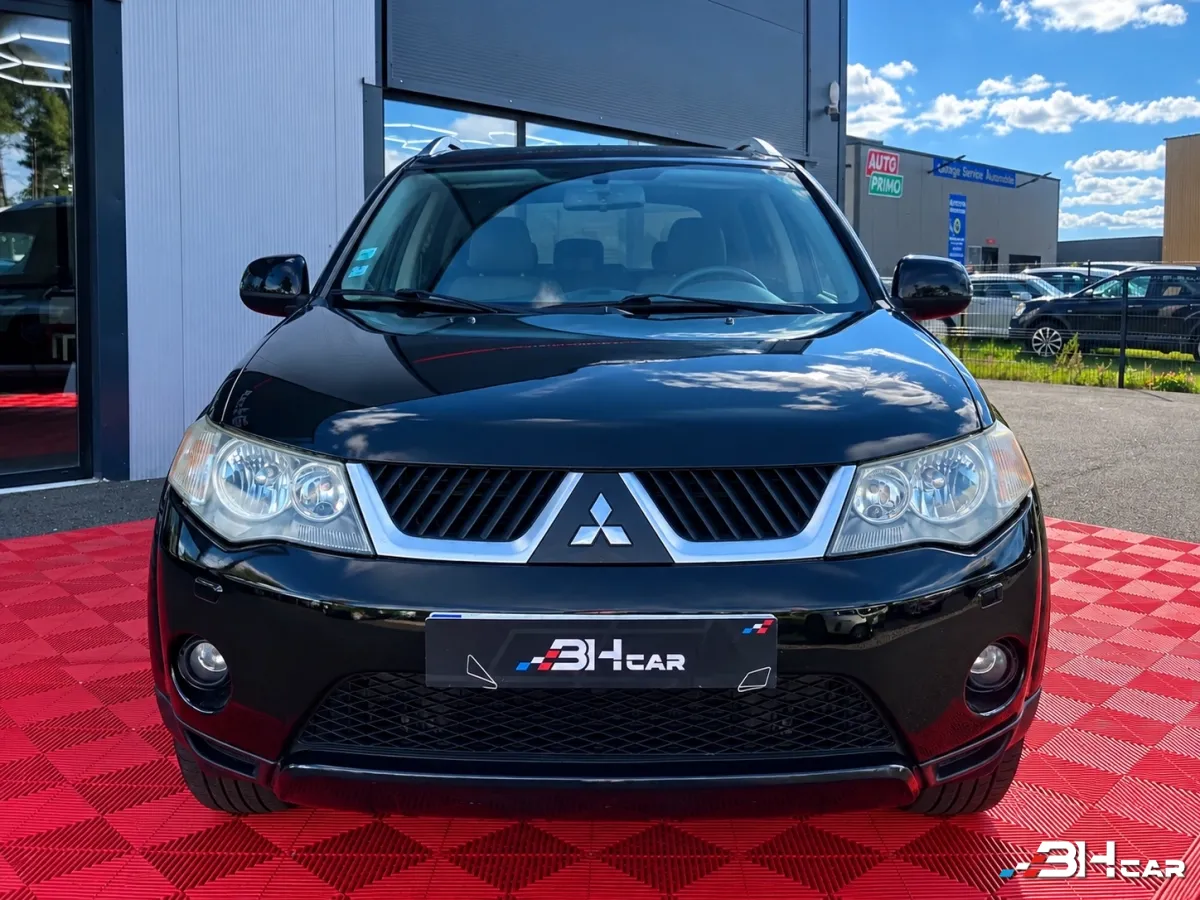 Mitsubishi Outlander - photo 2