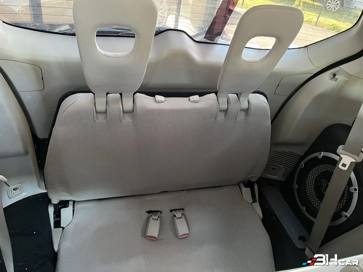 Mitsubishi Outlander - photo 13