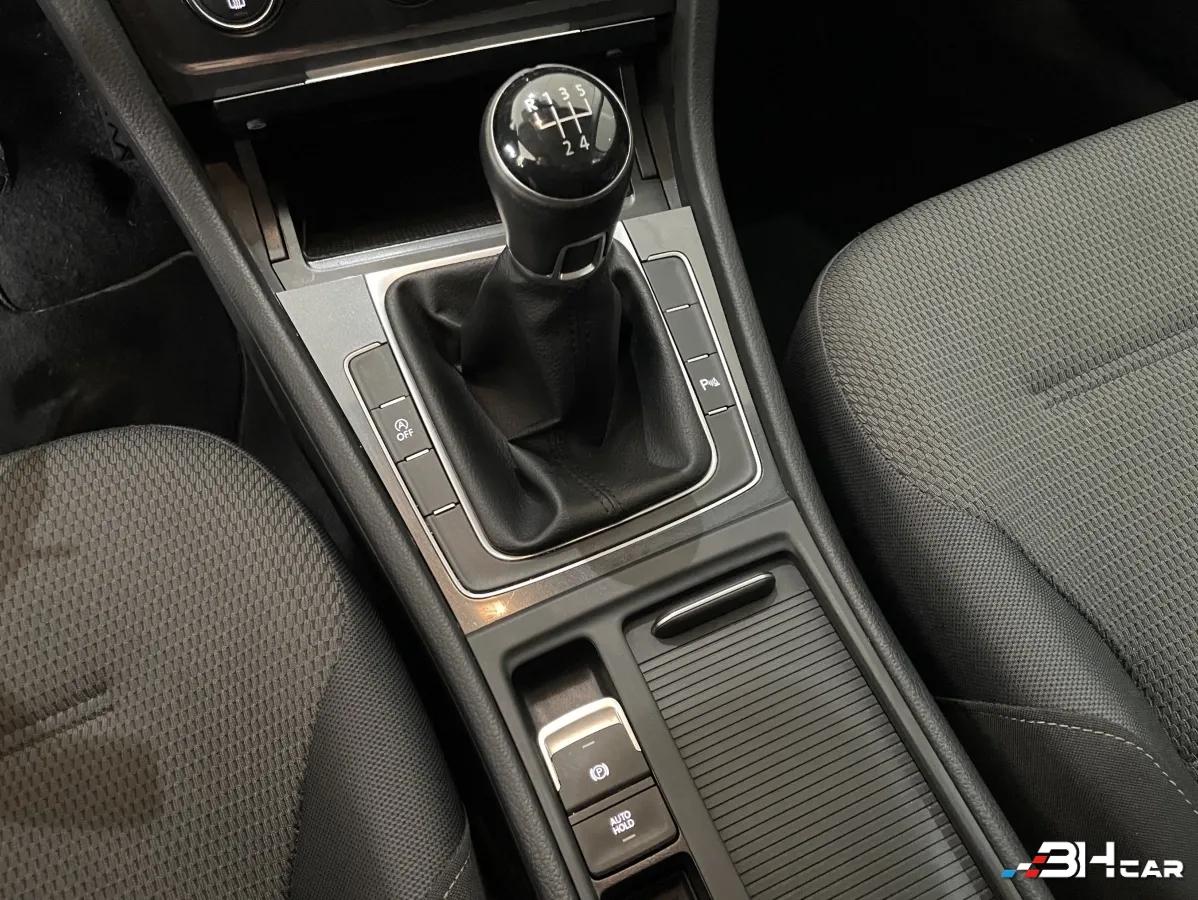 Aperçu indisponible de Volkswagen Golf