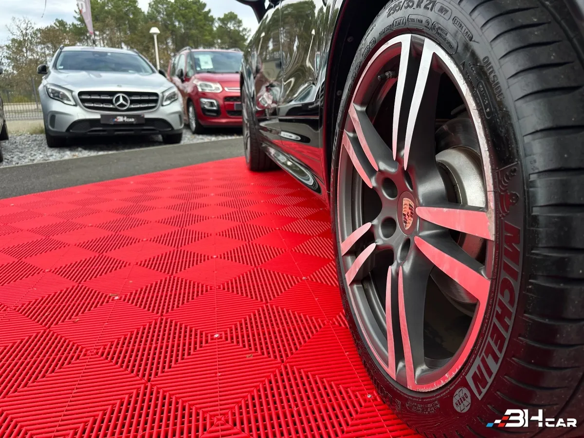 Porsche Cayenne - photo 7
