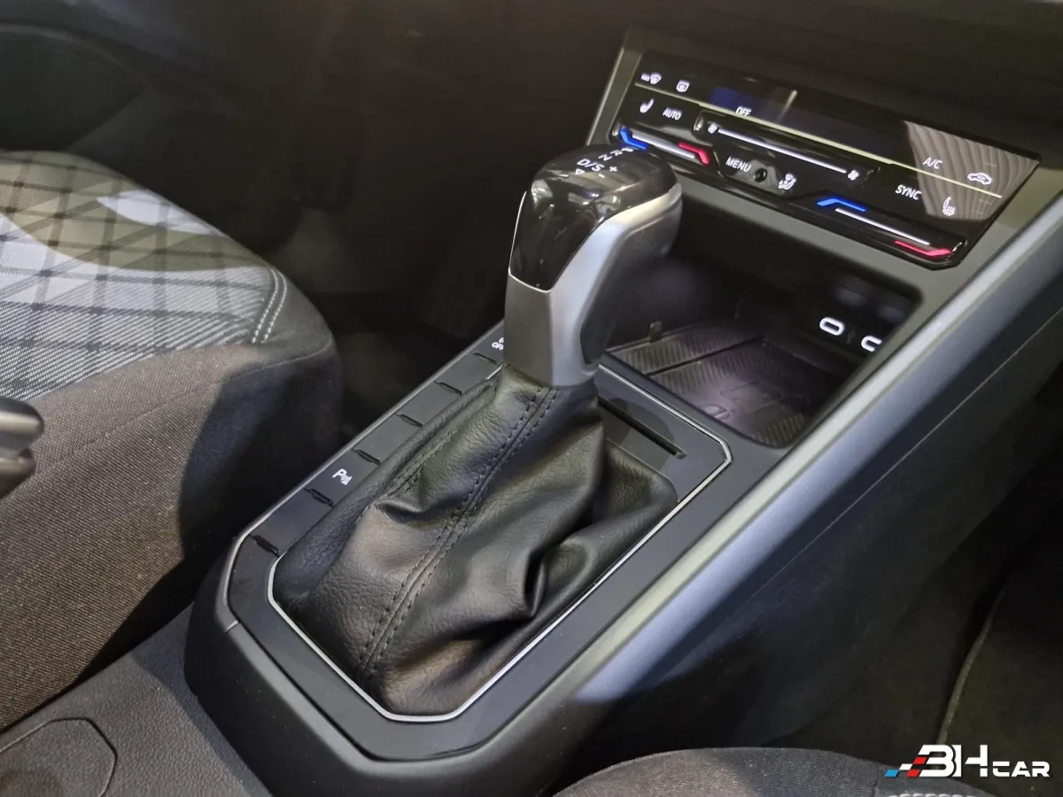 Volkswagen Taigo - photo 16