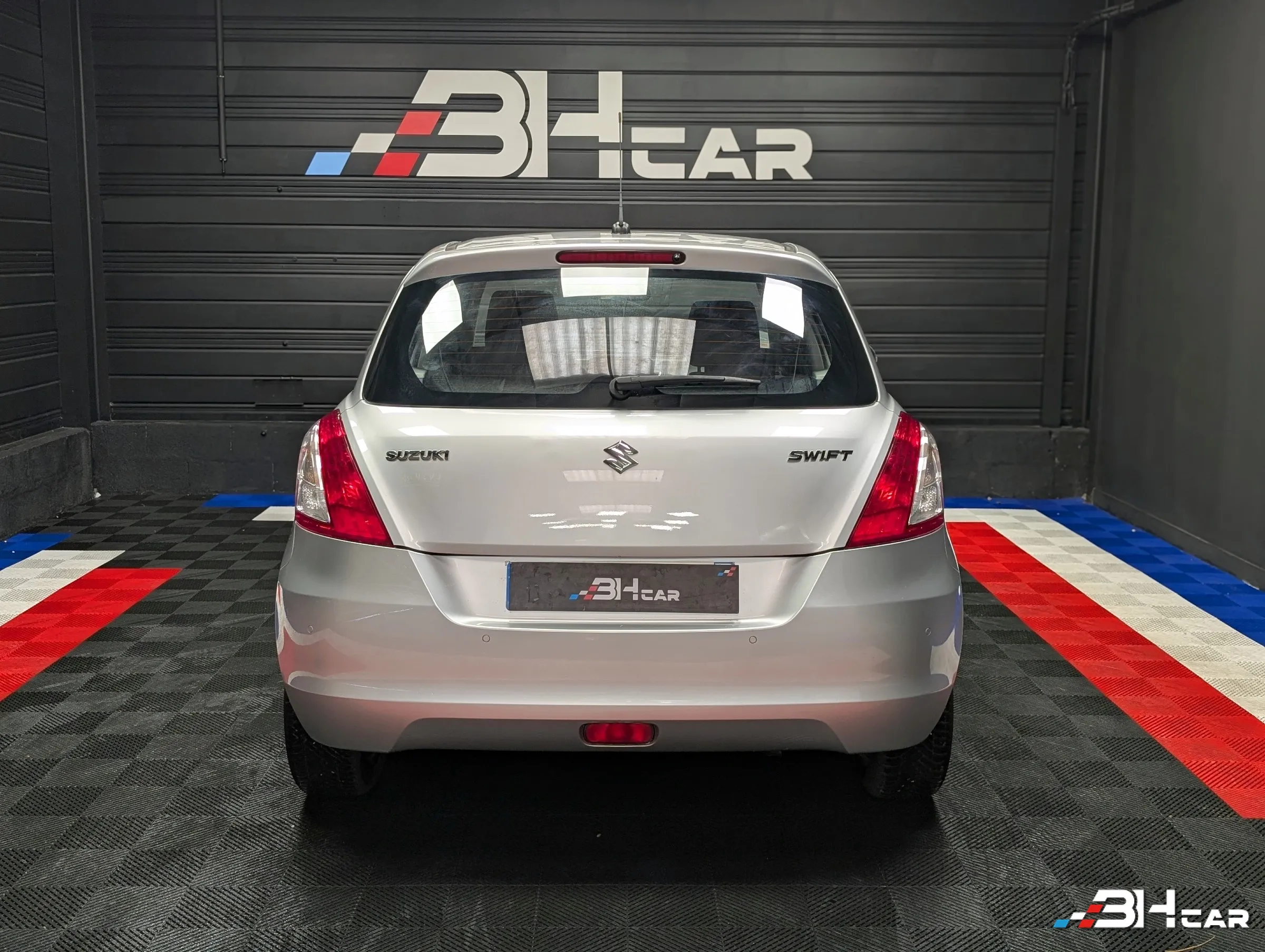 Suzuki Swift - photo 6