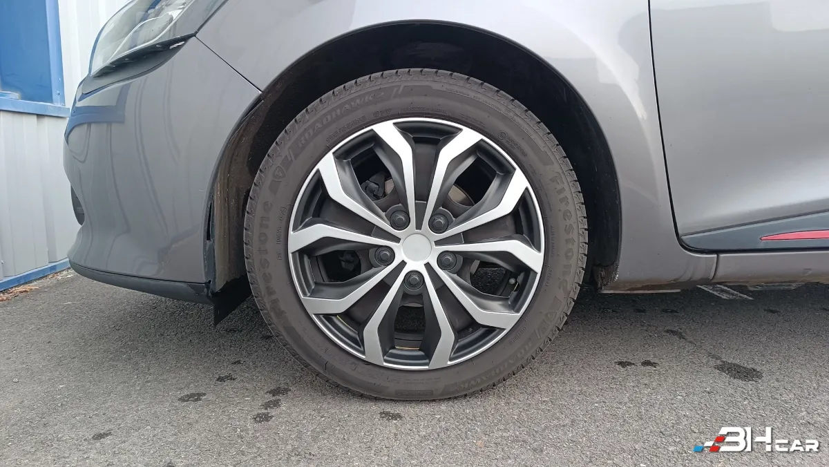 Renault Clio - photo 10