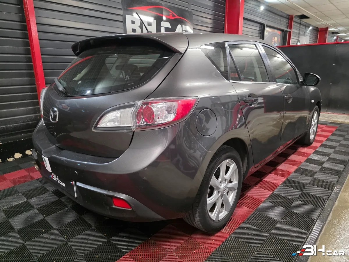 Mazda 3 - photo 5
