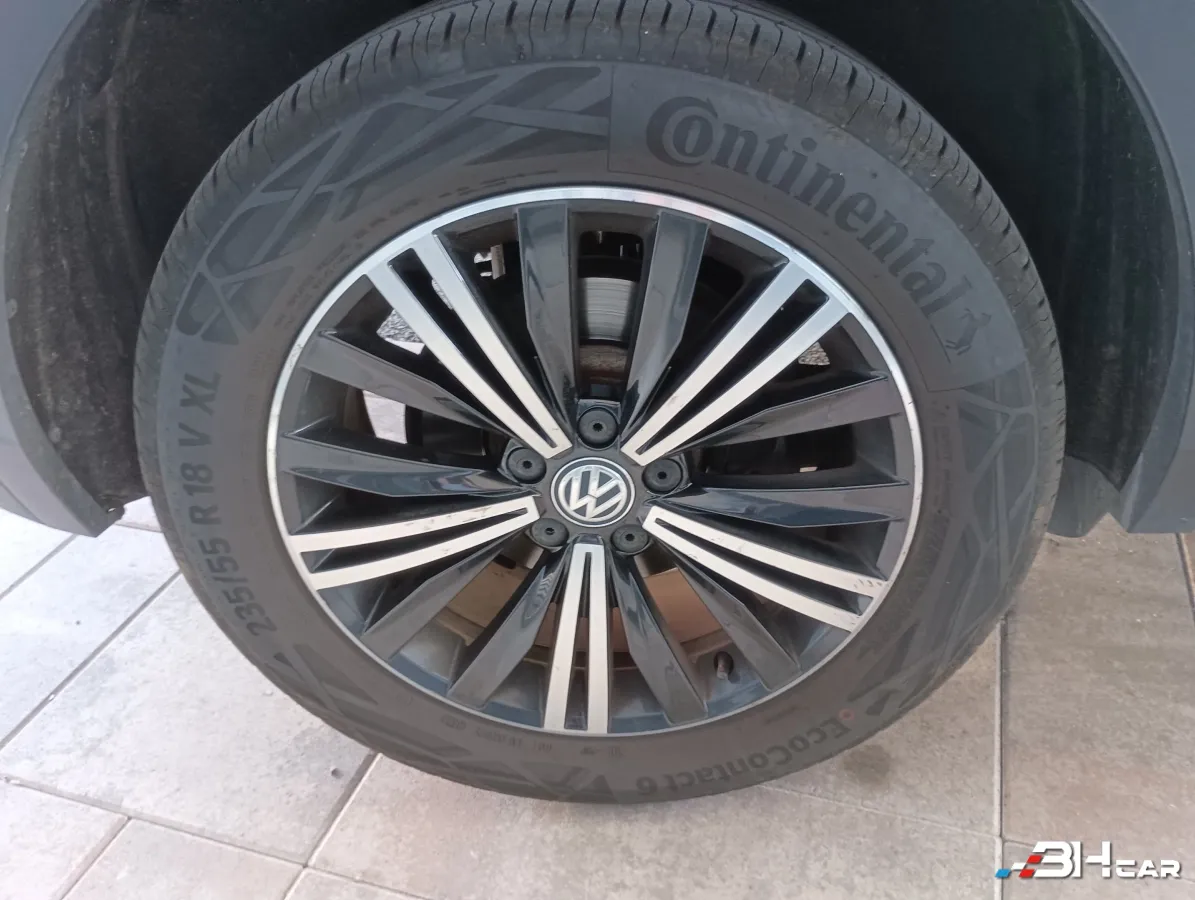 Volkswagen Tiguan - photo 10