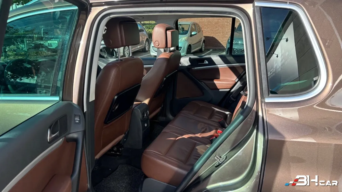 Volkswagen Tiguan - photo 13