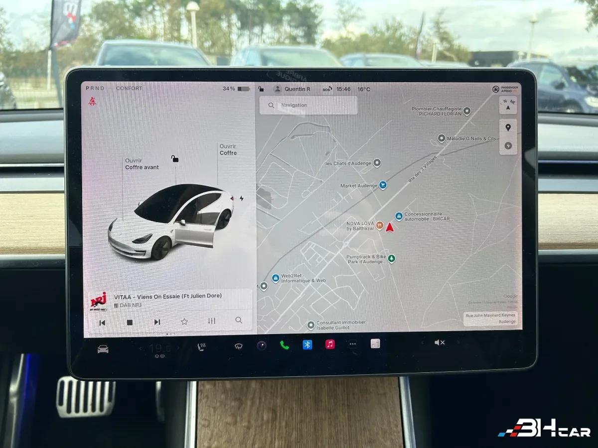 Aperçu indisponible de Tesla Model-3