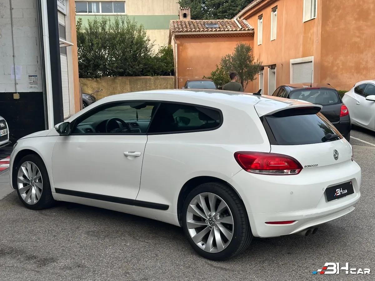 Volkswagen Scirocco - photo 8