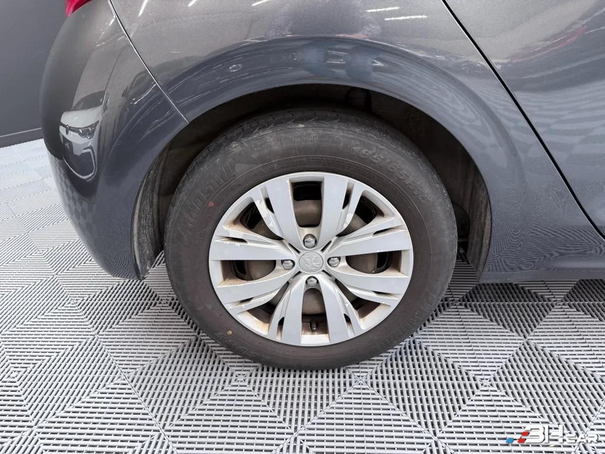 Aperçu indisponible de Peugeot 208