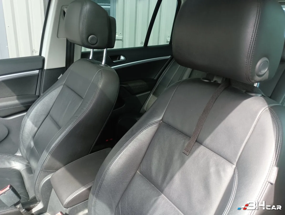 Volkswagen Tiguan - photo 17