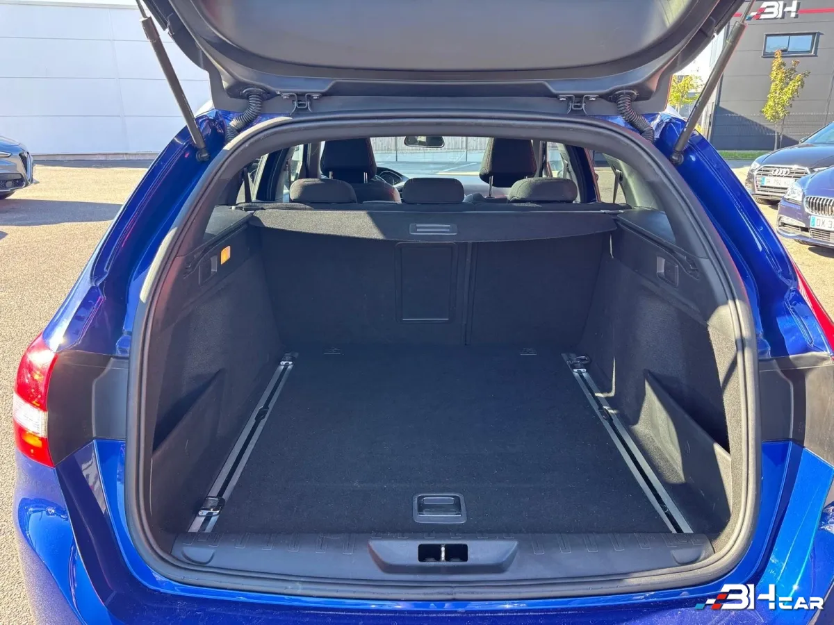 Peugeot 308 - photo 6