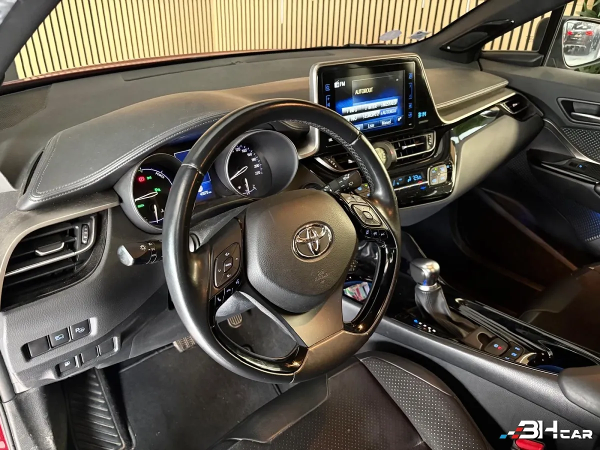 Toyota C-hr - photo 11