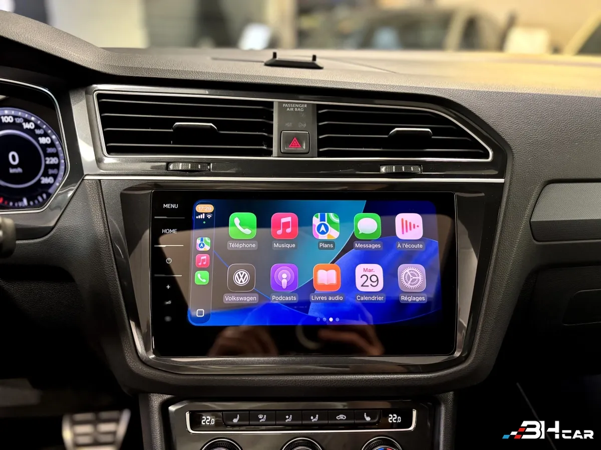 Volkswagen Tiguan - photo 24