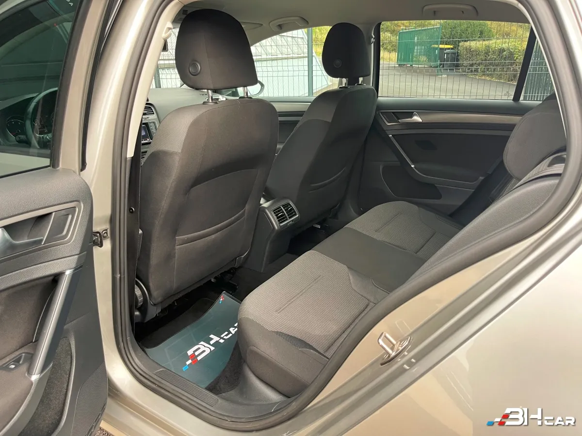 Volkswagen Golf - photo 13