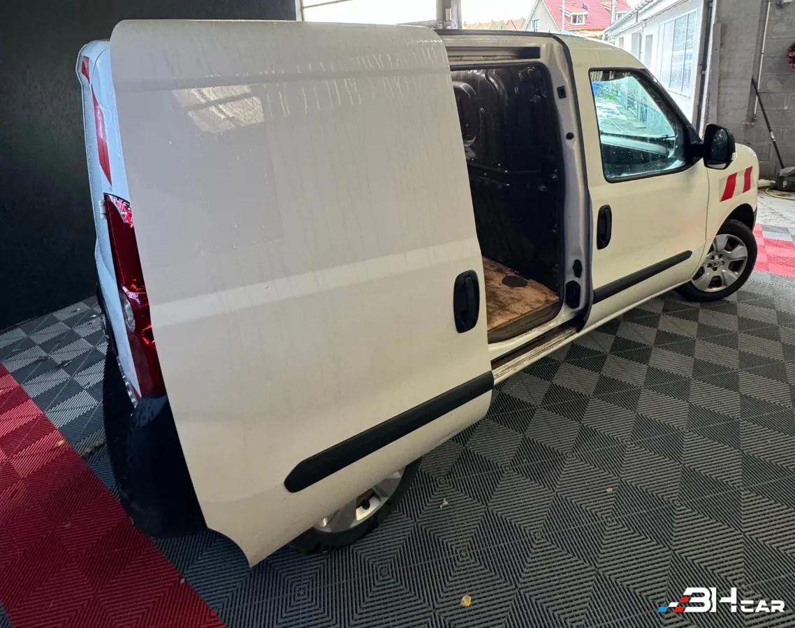 Aperçu indisponible de Opel Combo Vu