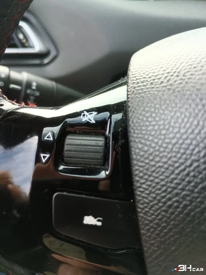Peugeot 308 - photo 26