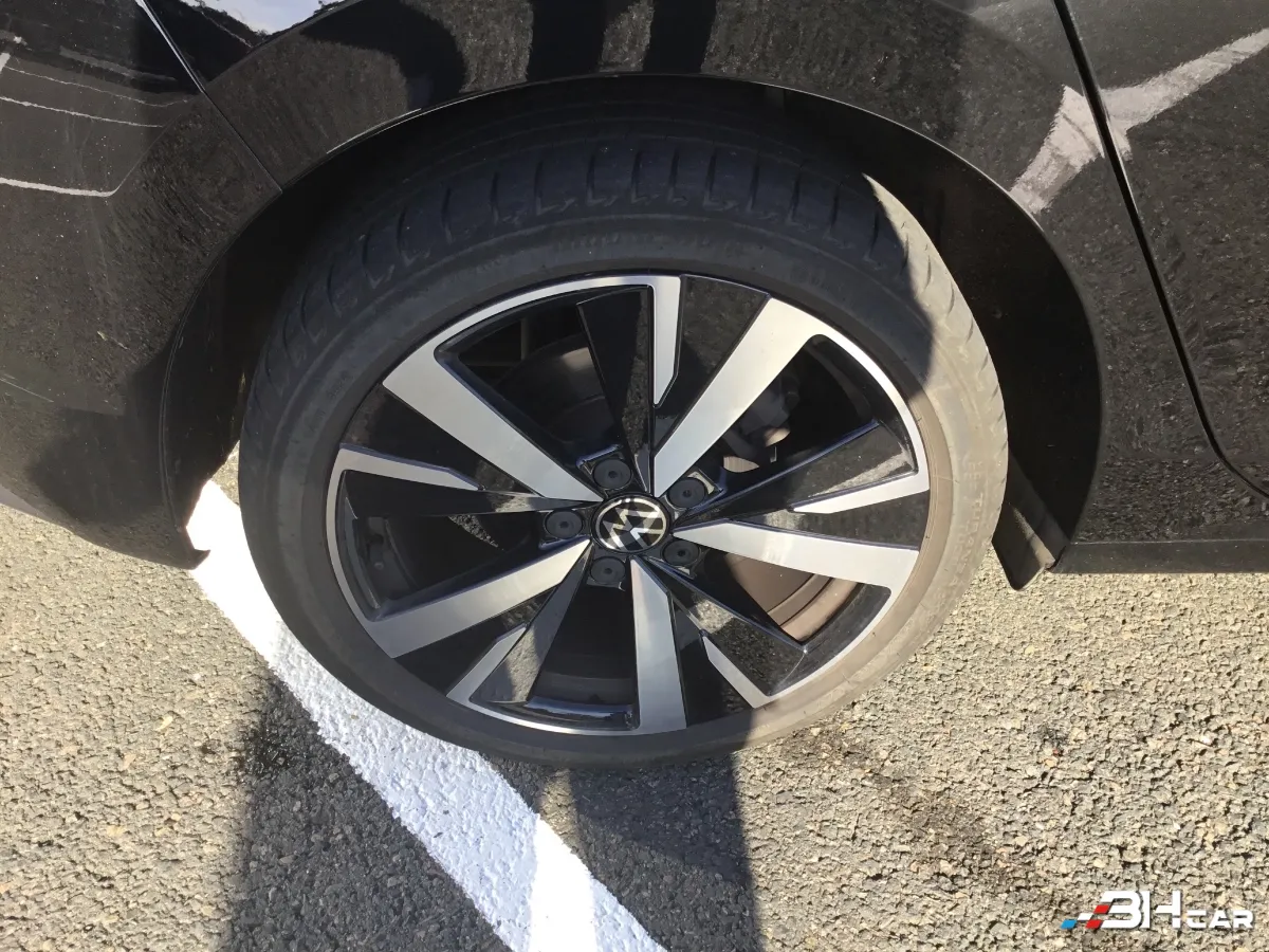 Volkswagen Golf - photo 21