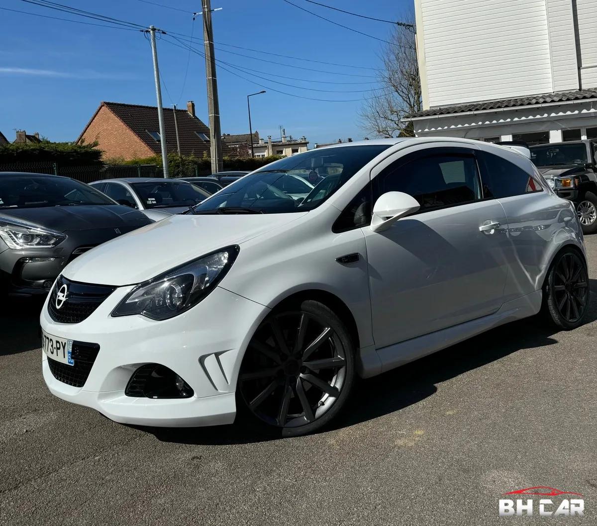 Image: Opel Corsa 1.6 TURBO 211 OPC Nürburgring SERIE LIMITEE