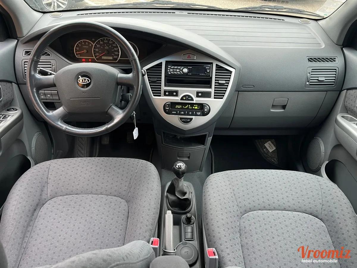 Kia Carens 
