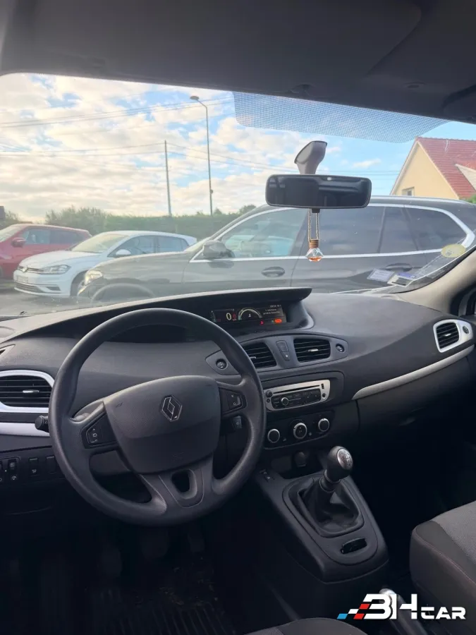 Renault Grand Scenic - photo 3