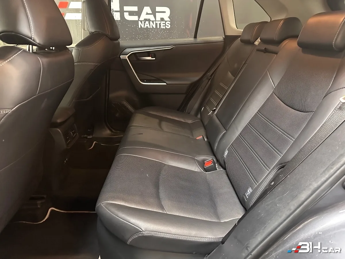 Toyota Rav-4 - photo 6