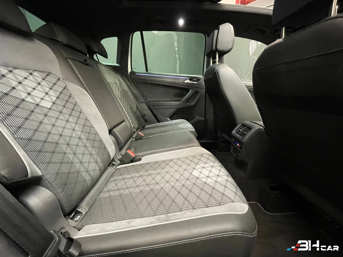 Volkswagen Tiguan - photo 21