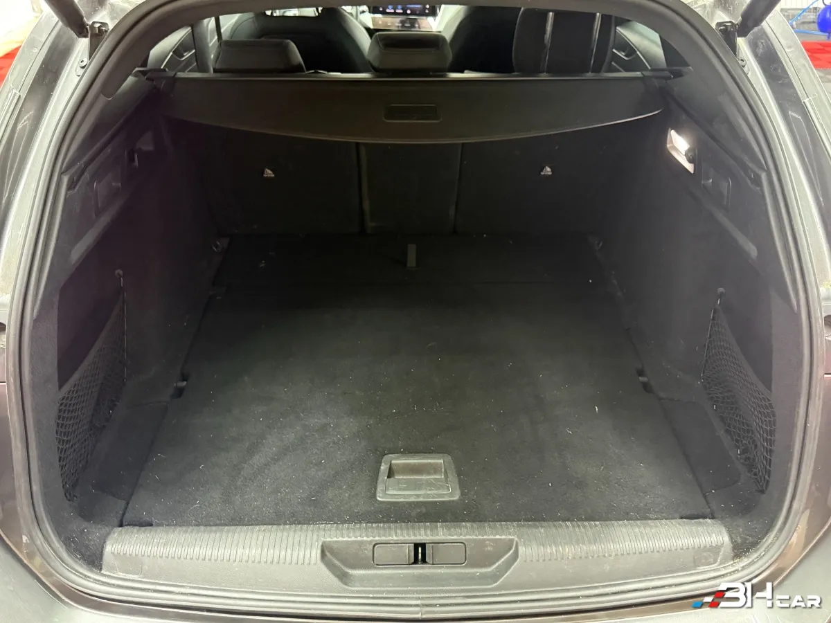 Peugeot 308 - photo 18
