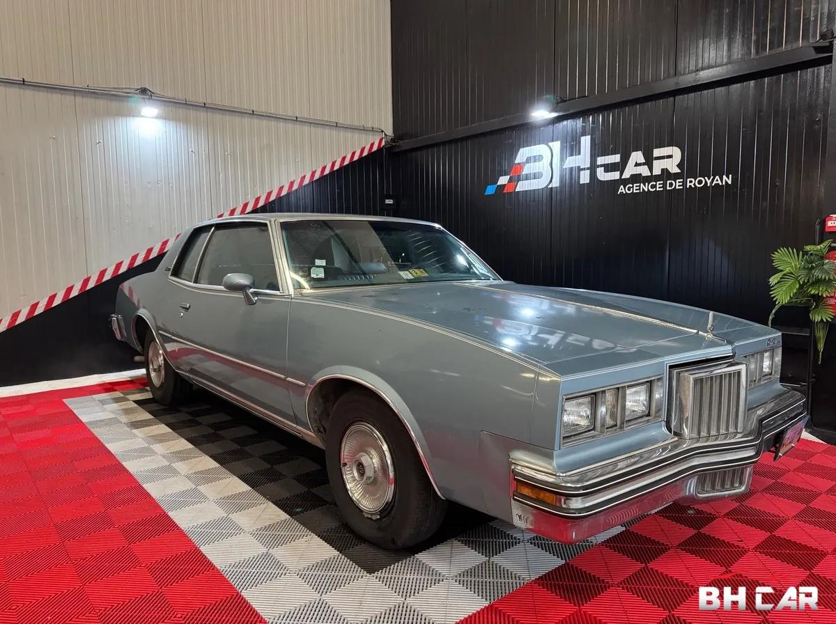 Image: Pontiac Chieftain Grand prix 301ci V8 3.8