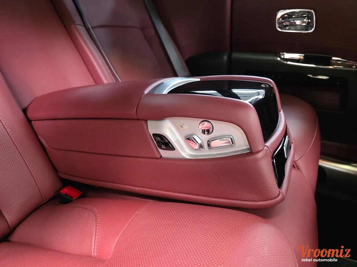 Rolls Royce Ghost 6.6 570 BVA